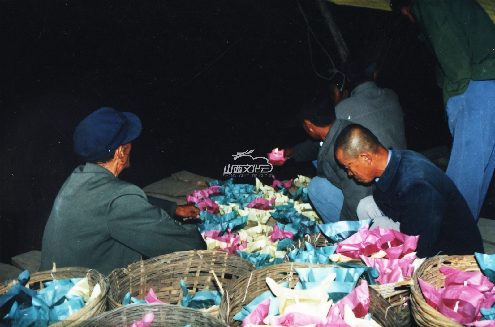 河灯会.jpg